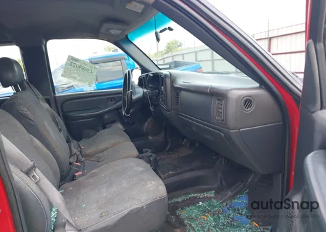 2001 Chevrolet Silverado 1500 from USA, damaged, VIN 1GCEC19T91E288363